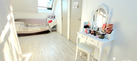 3 Schlafzimmer Haus in Le Gault-Soigny, France, Nr. 256137 10