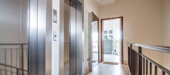 6 rooms Penthouse in Cento, Italy No. 233170 22