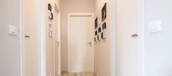 6 rooms Penthouse in Cento, Italy No. 233170 4