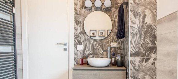 6 rooms Penthouse in Cento, Italy No. 233170 21