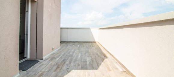 6 rooms Penthouse in Cento, Italy No. 233170 18