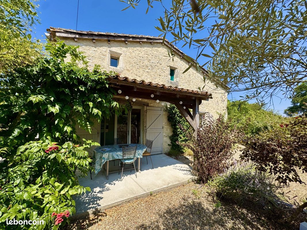 3 bedrooms Castles in Duras, France No. 340928