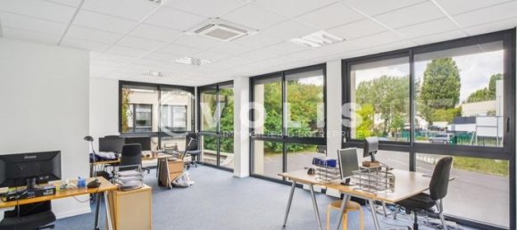 496m² Office in Palaiseau, France No. 315496 6