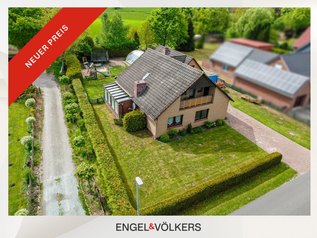 Casa de 7 habitaciónes en Leer, Germany No. 350567