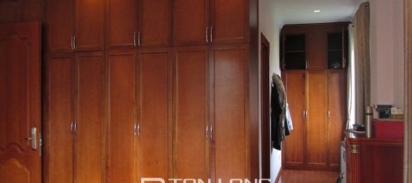 4 bedrooms Villa in Long Bien, Vietnam No. 3289 16