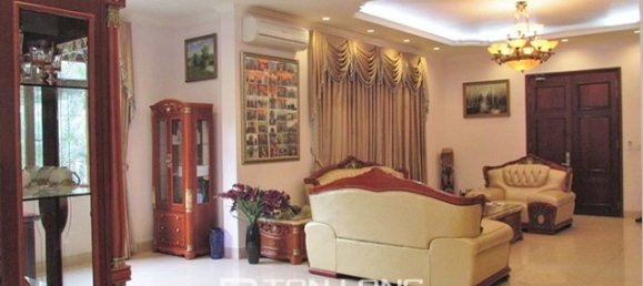 4 bedrooms Villa in Long Bien, Vietnam No. 3289 5