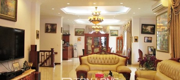 4 bedrooms Villa in Long Bien, Vietnam No. 3289 4