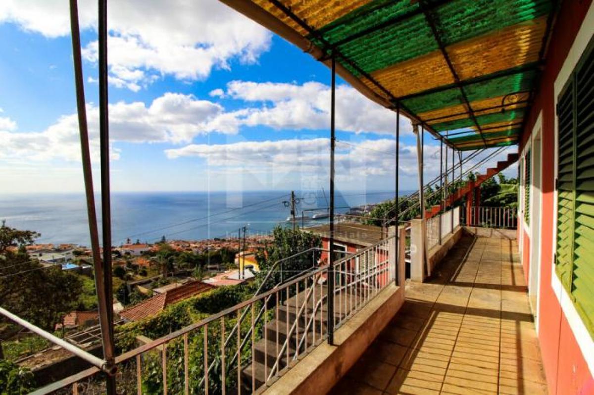 3 bedrooms House in Funchal, Portugal No. 1277
