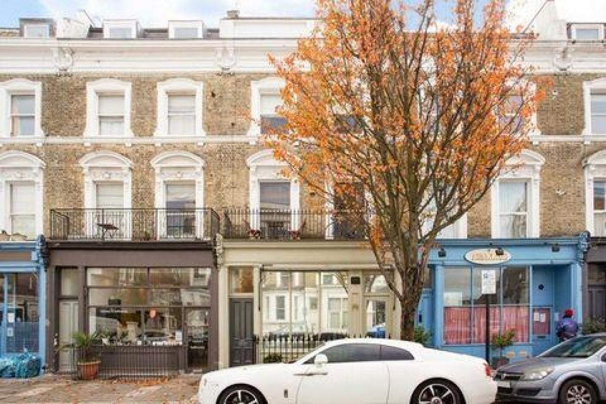 Studio in the Condo in London, United Kingdom No. 576