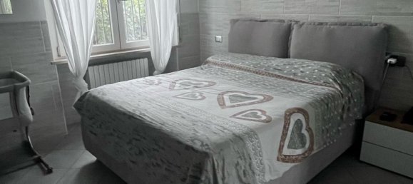 2-salle Appartement à Sirmione, Italy No. 278878 11