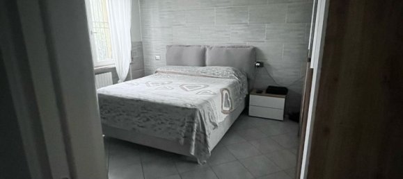 2-salle Appartement à Sirmione, Italy No. 278878 3