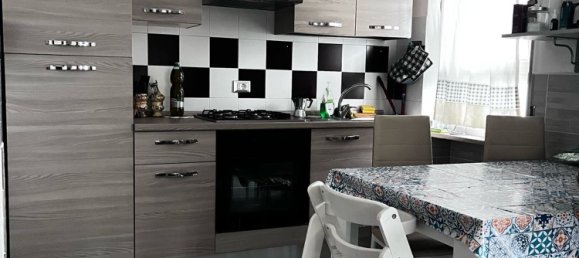 2-salle Appartement à Sirmione, Italy No. 278878 12