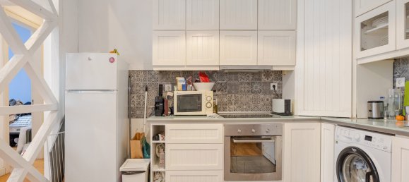 3 bedrooms Apartment in Lisbon, Portugal No. 9719 10