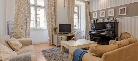 3 bedrooms Apartment in Lisbon, Portugal No. 9719 3