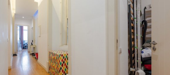 3 bedrooms Apartment in Lisbon, Portugal No. 9719 12