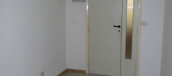 Офис 85м² в Перуджа, Италия № 78061 7