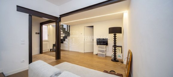 3-salle Duplex à Perugia, Italy No. 153252 6