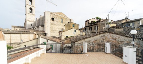 3-salle Duplex à Perugia, Italy No. 153252 19