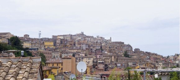3-salle Duplex à Perugia, Italy No. 153252 20