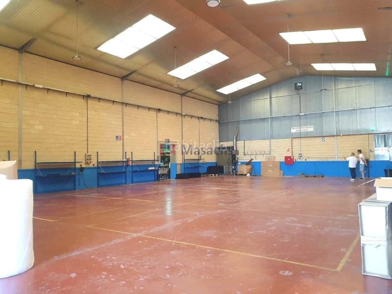  مستودع في Loeches, Spain 640متر مربع رقم 142725