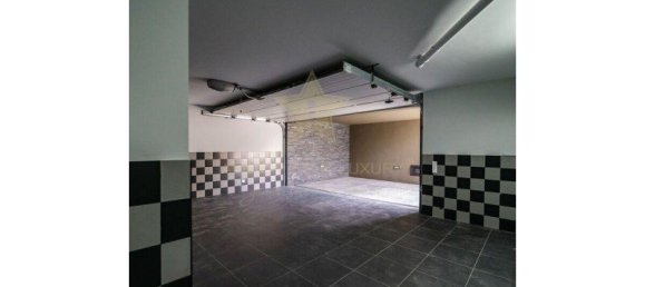 3 bedrooms Villa in Vila Nova de Gaia, Portugal No. 18068 6