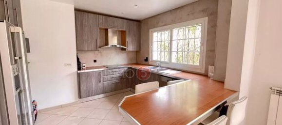 5 bedrooms House in Le Raincy, France No. 313548 3