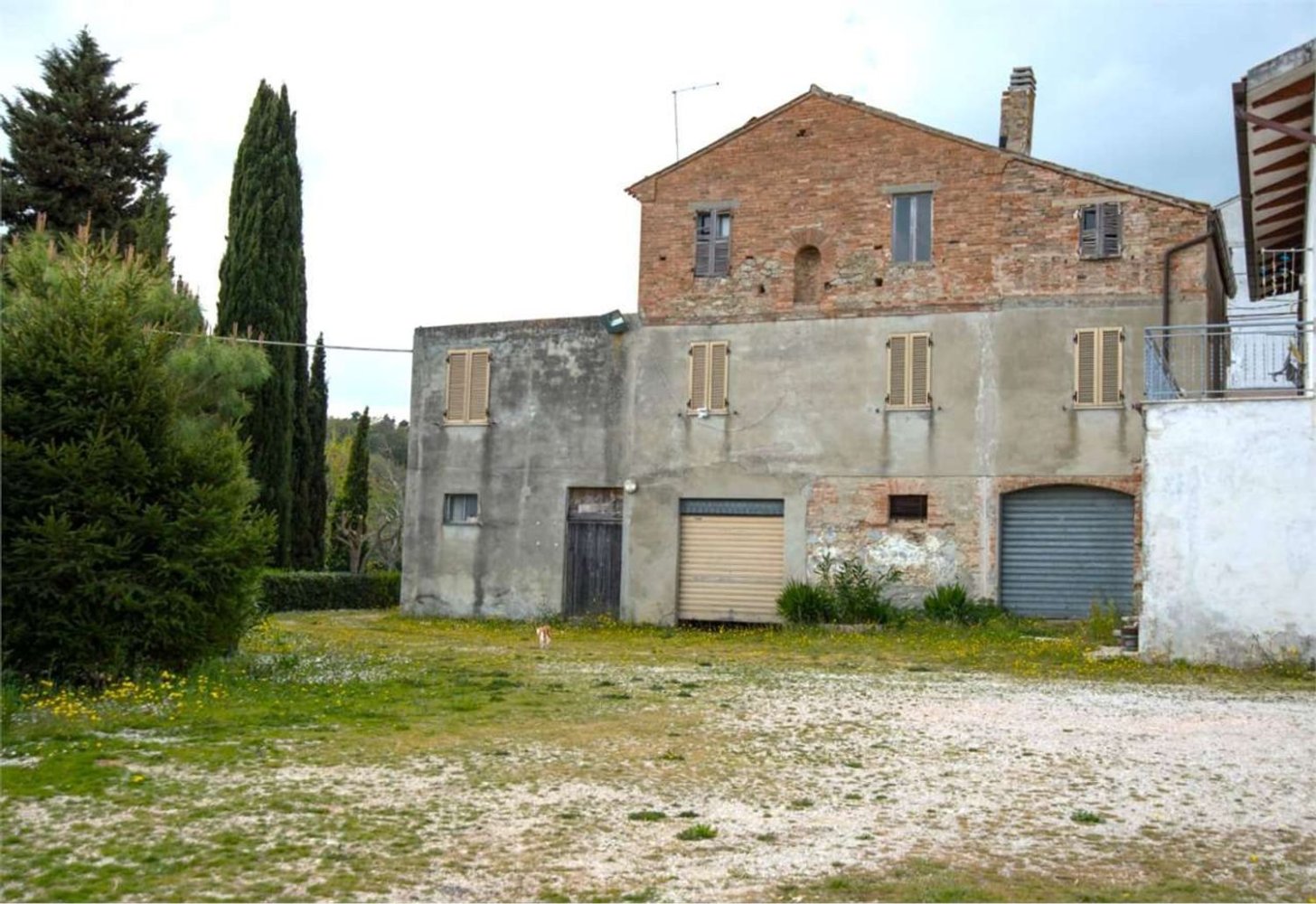 6-salle Maison à Montefiore dell'Aso, Italy No. 106259