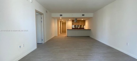 1 bedroom Commercial property for sale in Miami, Miami-Dade, Florida, USA № 614484 11