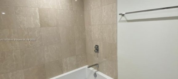 1 bedroom Commercial property for sale in Miami, Miami-Dade, Florida, USA № 614484 21