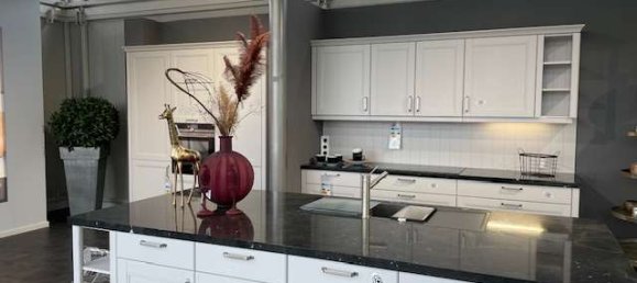 Коммерческая недвижимость 5100м² в Кульмбах, Германия № 312305 3