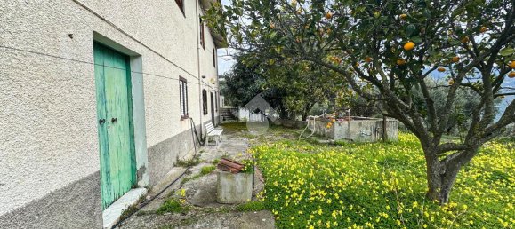 4 rooms House in Cleto, Italy No. 150872 18