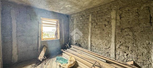 4 rooms House in Cleto, Italy No. 150872 16