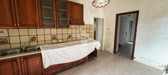 4 rooms House in Cleto, Italy No. 150872 7