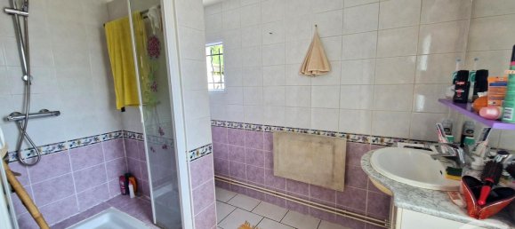 2 bedrooms House in Pont-Sainte-Maxence, France No. 66173 13