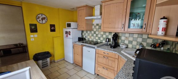 2 bedrooms House in Pont-Sainte-Maxence, France No. 66173 11