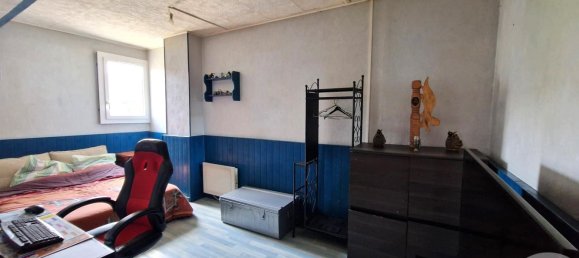 2 bedrooms House in Pont-Sainte-Maxence, France No. 66173 20