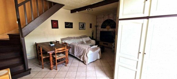 2 bedrooms House in Pont-Sainte-Maxence, France No. 66173 6