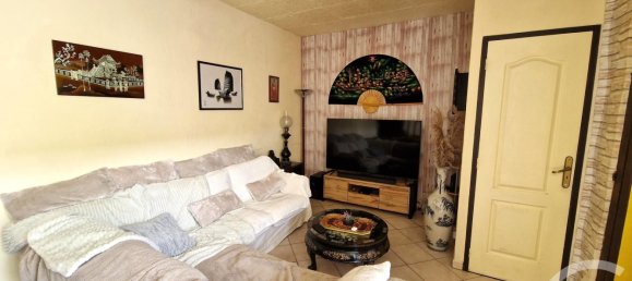 2 bedrooms House in Pont-Sainte-Maxence, France No. 66173 5