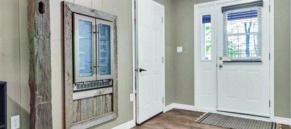 4 bedrooms House in Southgate, Canada No. 969 12