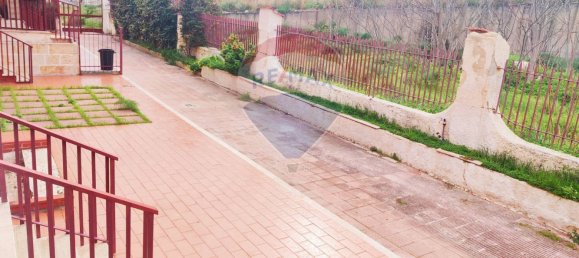 Вилла с 2 спальнями в Манфредония, Италия № 176814 29