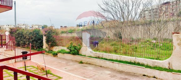 Вилла с 2 спальнями в Манфредония, Италия № 176814 27