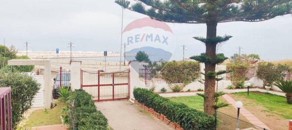 Вилла с 2 спальнями в Манфредония, Италия № 176814 16