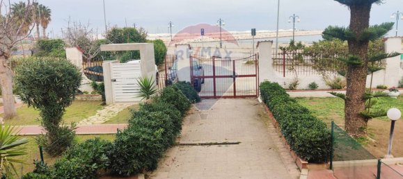 Вилла с 2 спальнями в Манфредония, Италия № 176814 14