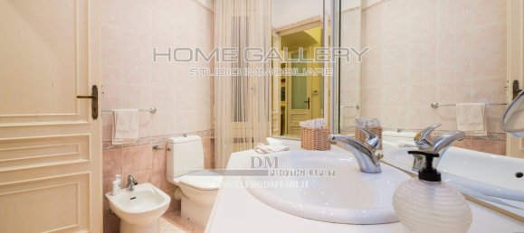 5 rooms Apartment in Genoa, Italy No. 184464 28