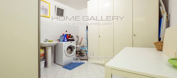 5 rooms Apartment in Genoa, Italy No. 184464 30