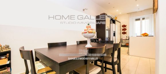 5 rooms Apartment in Genoa, Italy No. 184464 22