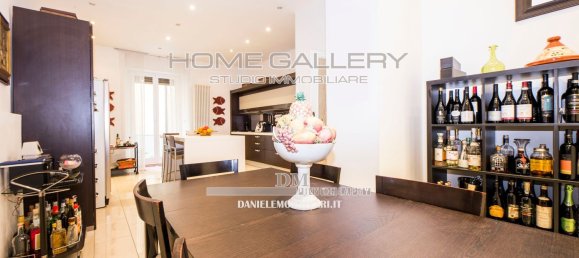 5 rooms Apartment in Genoa, Italy No. 184464 11