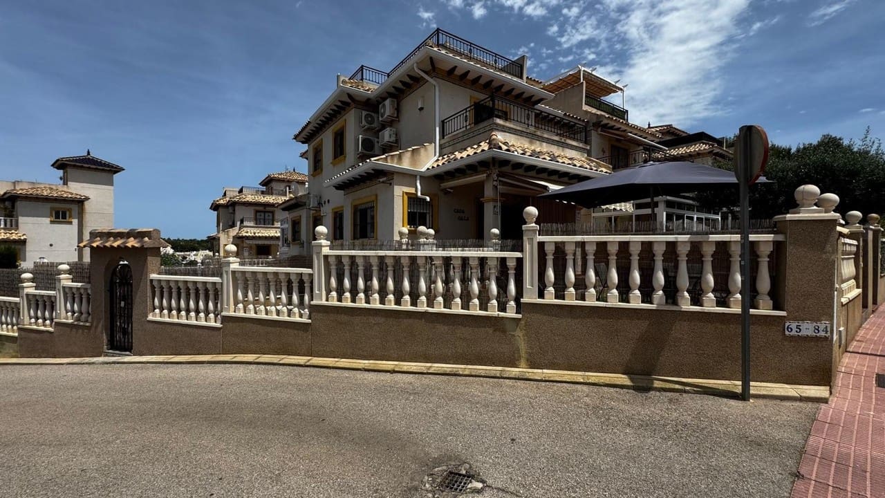 3 bedrooms Townhouse in Dehesa De Campoamor, Spain No. 188032