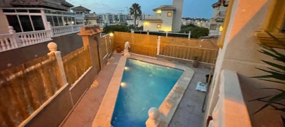 3 bedrooms Townhouse in Dehesa De Campoamor, Spain No. 188032 2