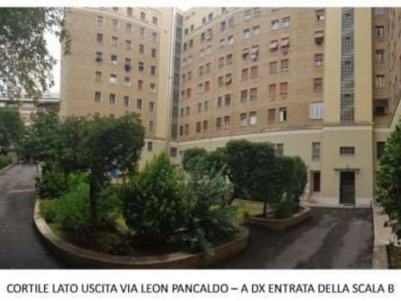 6 bedrooms Apartment in Rome, Italy No. 356433